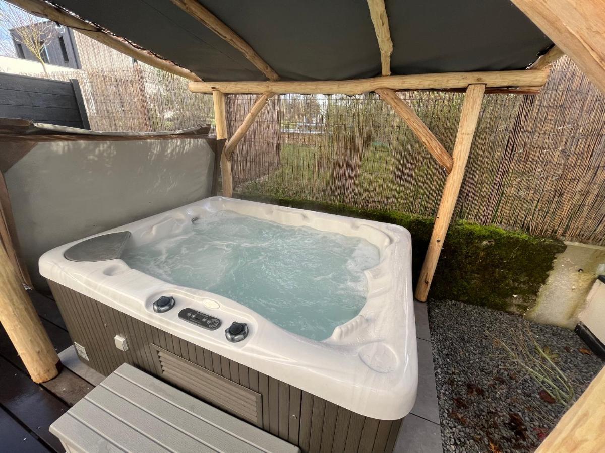 Sejour Detente - Appart'Hotel N 1 Avec Jaccuzi, Piscine Et Petit-Dejeuner Chouzelot Luaran gambar