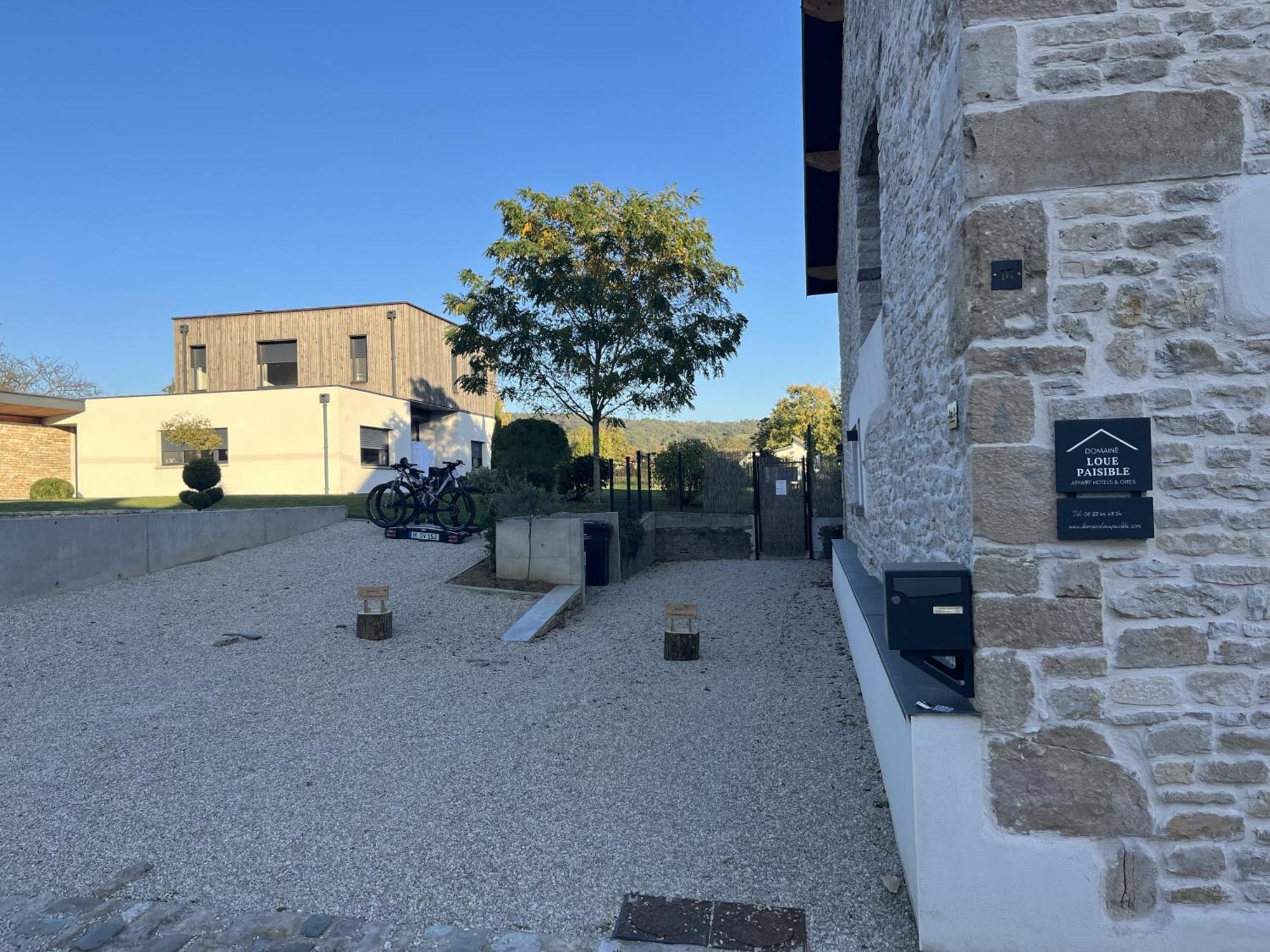 Sejour Detente - Appart'Hotel N 1 Avec Jaccuzi, Piscine Et Petit-Dejeuner Chouzelot Luaran gambar